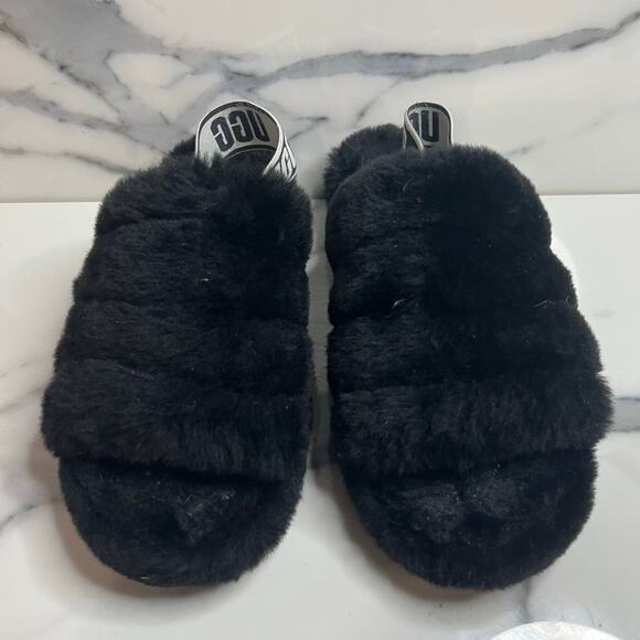 UGG Women’s Black Sherpa Shearling Slides Fluff Yeah Slippers Sz 7 Cold Weather - Picture 2 of 5